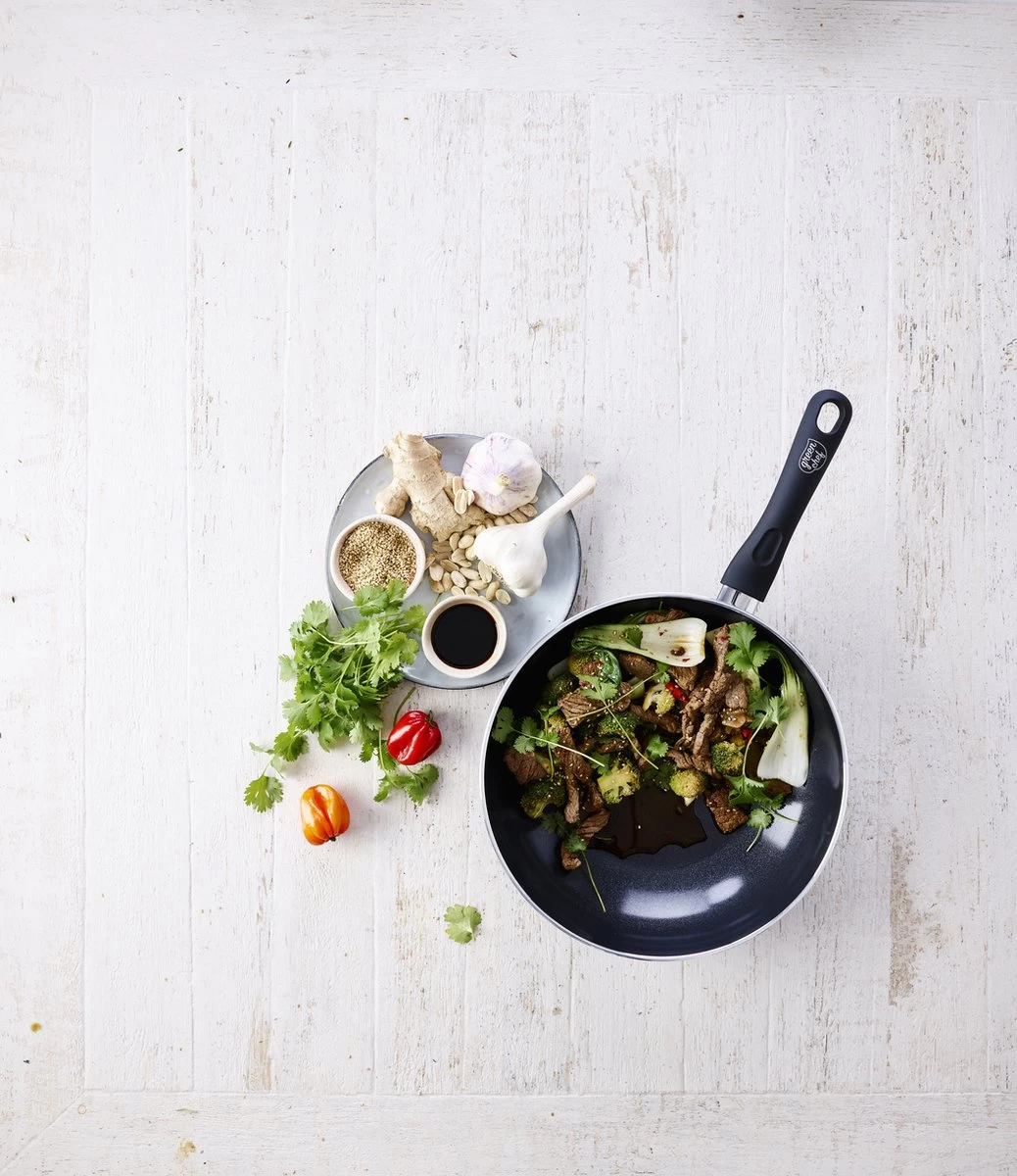 GreenChef Diamond Wokpan 28cm - Zwart - Inductie - PFAS-vrij 4 GreenChef Diamond Wokpan 28cm - Zwart - Inductie - PFAS-vrij - Afbeelding 2