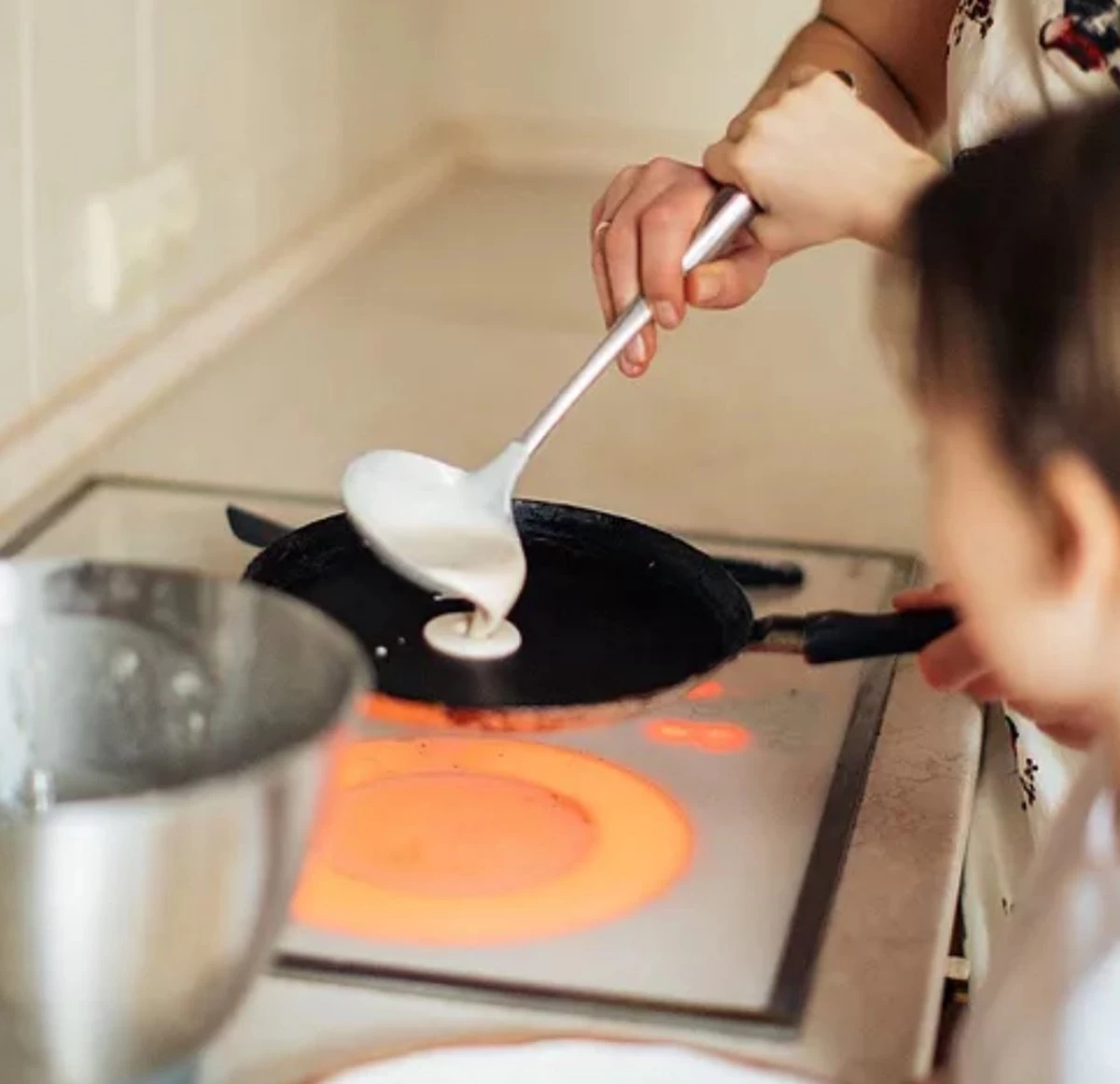 Cheffinger Pannenkoekenpan - Antiaanbaklaag - Krasbestendig - 28cm 4 Cheffinger Pannenkoekenpan - Antiaanbaklaag - Krasbestendig - 28cm - Afbeelding 2