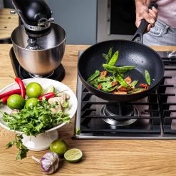 KitchenAid Classic Forged Aluminium Wok ø28cm - Zwart - Inductie - Anti-aanbak -Keuken Verkoop 1200x1200 199