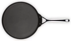 Le Creuset Les Forgees Pannenkoekpan 28cm -Keuken Verkoop 1200x699 2