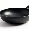 KitchenAid Classic Forged Aluminium Wok ø28cm - Zwart - Inductie - Anti-aanbak 1 KitchenAid Classic Forged Aluminium Wok ø28cm - Zwart - Inductie - Anti-aanbak -Keuken Verkoop 1200x728