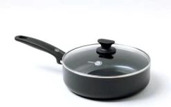 GreenPan Cambridge Hapjespan Met Deksel 24cm - Zwart - Inductie - PFAS-vrij -Keuken Verkoop 1200x753 4