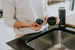 Kambukka Olympus Thermosbeker 500 Ml - Makkelijk Reinigen - Lekvrije Koffiebeker - RVS - Darkness -Keuken Verkoop 1200x800 143