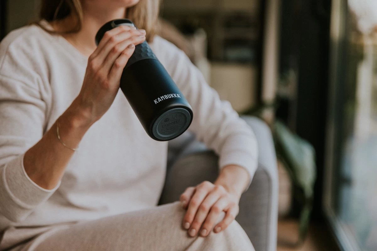 Kambukka Etna Grip Thermosbeker 500 Ml - Makkelijk Reinigen - Lekvrije Koffiebeker - Zwart 15 Kambukka Etna Grip Thermosbeker 500 Ml - Makkelijk Reinigen - Lekvrije Koffiebeker - Zwart - Afbeelding 13