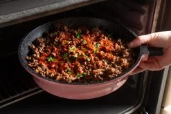 Royalty Line Inductie Pannenset - Luxe 14-delige Pannenset Marmeren Coating - Pannen Met Afneembare Handvaten - Oven-Ready - PFAS-Vrij - Voor Alle Warmtebronnen - Afneembare Koudgrepen - Antiaanbaklaag - Koekenpan Met Glazen Deksels - Roze 17 Royalty Line Inductie Pannenset - Luxe 14-delige Pannenset Marmeren Coating - Pannen Met Afneembare Handvaten - Oven-Ready - PFAS-Vrij - Voor Alle Warmtebronnen - Afneembare Koudgrepen - Antiaanbaklaag - Koekenpan Met Glazen Deksels - Roze -Keuken Verkoop 1200x800 86