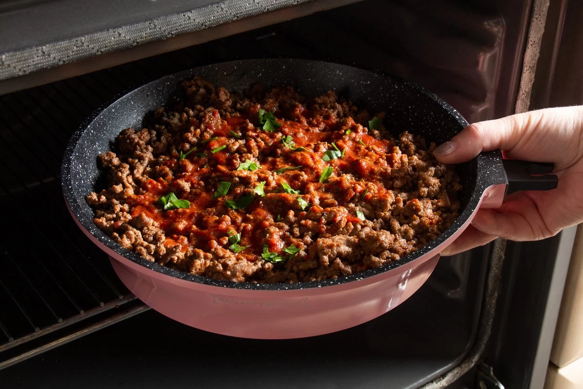 Royalty Line Inductie Pannenset - Luxe 14-delige Pannenset Marmeren Coating - Pannen Met Afneembare Handvaten - Oven-Ready - PFAS-Vrij - Voor Alle Warmtebronnen - Afneembare Koudgrepen - Antiaanbaklaag - Koekenpan Met Glazen Deksels - Roze 6 Royalty Line Inductie Pannenset - Luxe 14-delige Pannenset Marmeren Coating - Pannen Met Afneembare Handvaten - Oven-Ready - PFAS-Vrij - Voor Alle Warmtebronnen - Afneembare Koudgrepen - Antiaanbaklaag - Koekenpan Met Glazen Deksels - Roze - Afbeelding 4