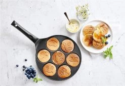 Royal Swiss Crêpemaker - Pancake Pannenkoeken 7 Kop - Marmeren Anti Aanbaklaag Met Smiley -Keuken Verkoop 1200x824 1