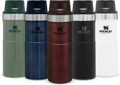 Stanley Trigger-Action Travel Mug 0.47L - Thermosfles - Wine -Keuken Verkoop 1200x852 1