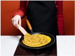 Staub Flensjespan - Houten Steel - 28 Cm - Zwart 11 Staub Flensjespan - Houten Steel - 28 Cm - Zwart -Keuken Verkoop 1200x899 7