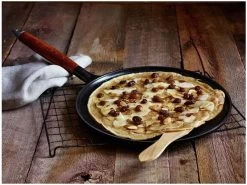 Staub Flensjespan - Houten Steel - 28 Cm - Zwart 13 Staub Flensjespan - Houten Steel - 28 Cm - Zwart -Keuken Verkoop 1200x901 3