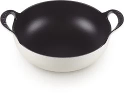 Le Creuset Gietijzeren Balti-pan In Meringue 24 Cm 2,7l -Keuken Verkoop 1200x908 1