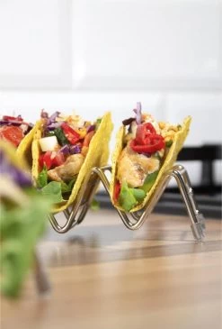 Krumble Taco Houder - Taco En Tortilla Houder Voor 4 Stuks - Serveerschalen - Koken & Tafelen - Kookgerei - Snack- & Tappasschalen - Metaal - Zilver 13 Krumble Taco Houder - Taco En Tortilla Houder Voor 4 Stuks - Serveerschalen - Koken & Tafelen - Kookgerei - Snack- & Tappasschalen - Metaal - Zilver -Keuken Verkoop 813x1200 1