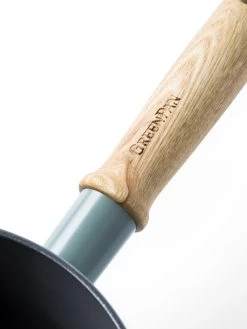 GreenPan Mayflower Koekenpannenset Ø 20cm + Ø 24cm + 1 Accessoire - Lichtblauw - Inductie - PFAS-vrij 23 GreenPan Mayflower Koekenpannenset Ø 20cm + Ø 24cm + 1 Accessoire - Lichtblauw - Inductie - PFAS-vrij -Keuken Verkoop 900x1200 2